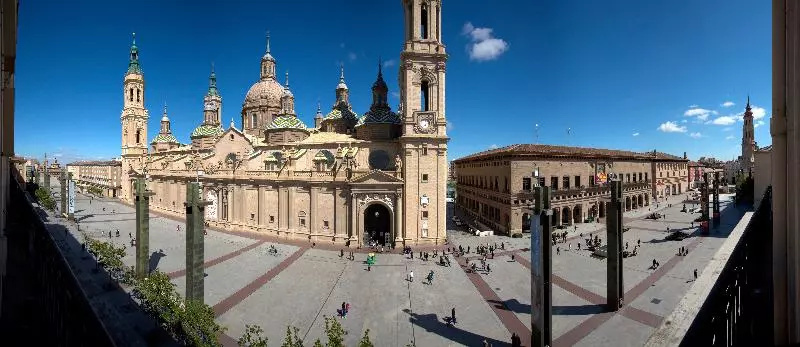 Отель Pilar Plaza