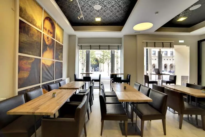 Отель Pilar Plaza