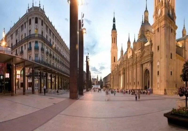 Отель Pilar Plaza