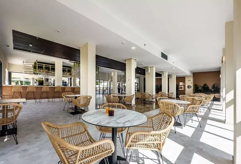 Отель Thb San Fermin