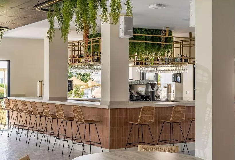 Отель Thb San Fermin