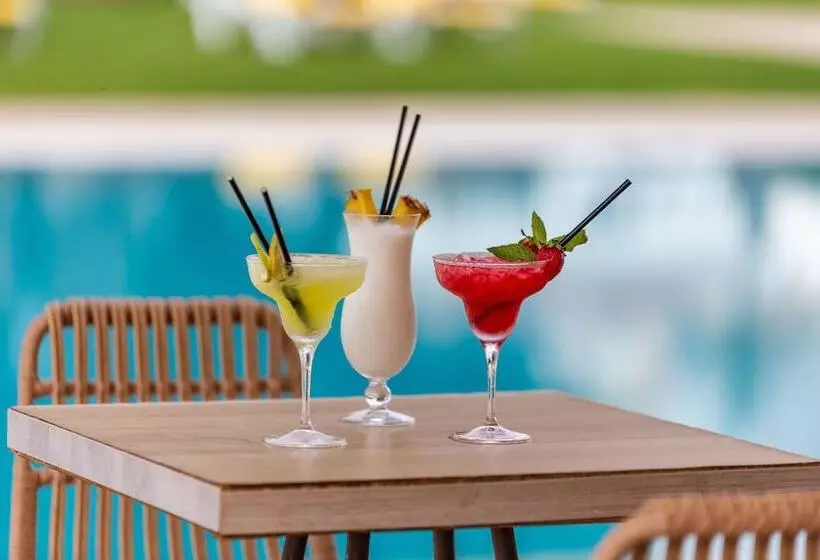 Отель Thb San Fermin