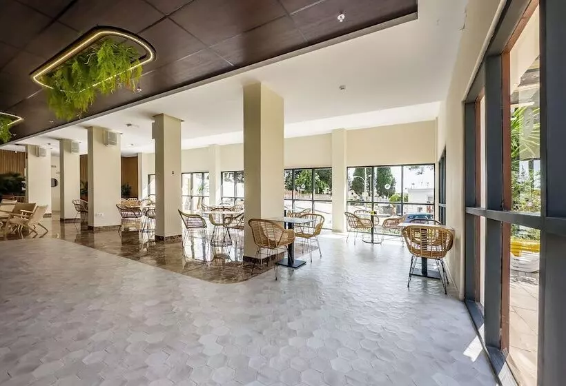 Отель Thb San Fermin