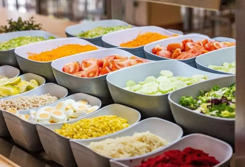 Отель Thb San Fermin