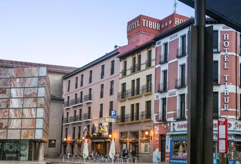 Отель Tibur