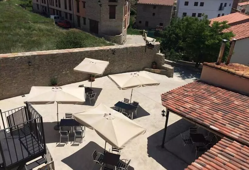 Hostal De Montaña La Casa Grande