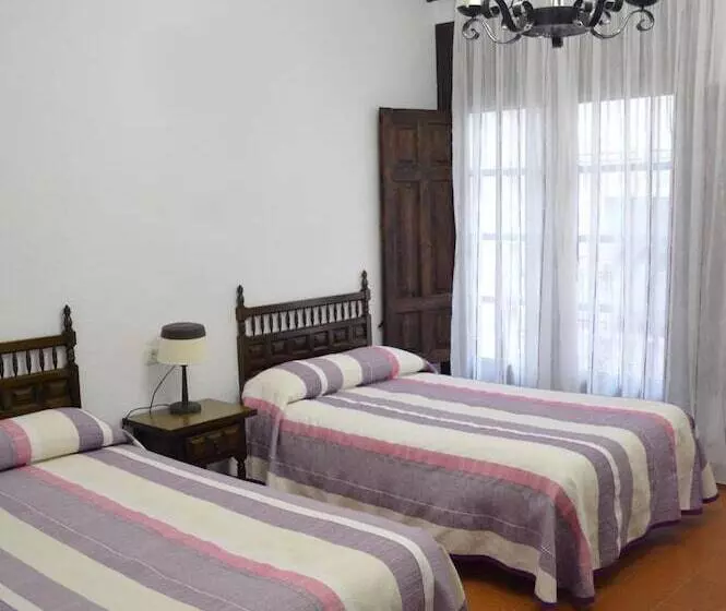 Hostal De Montaña La Casa Grande