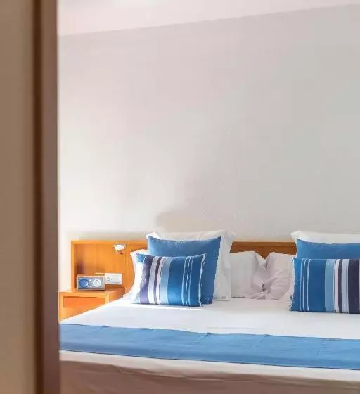 هتل Almadraba Park