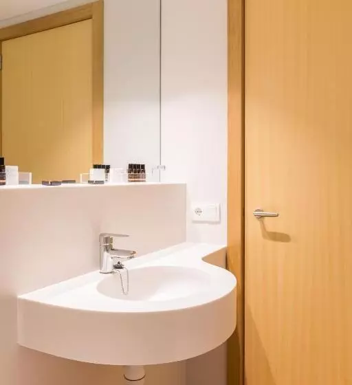 هتل Almadraba Park