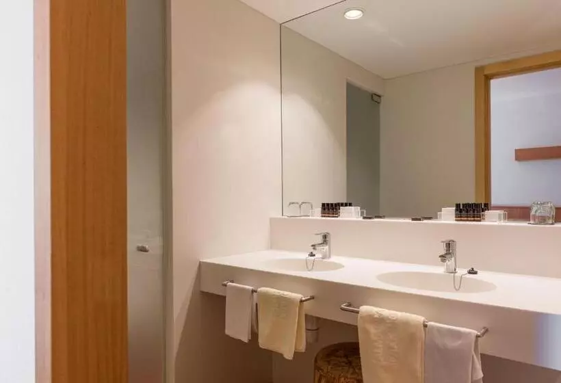 هتل Almadraba Park