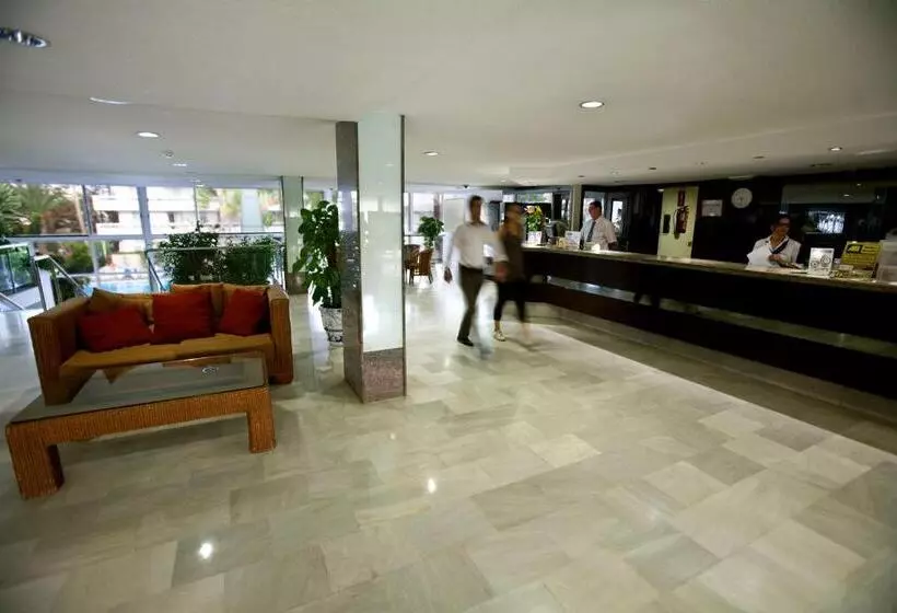 호텔 Catalonia Oro Negro