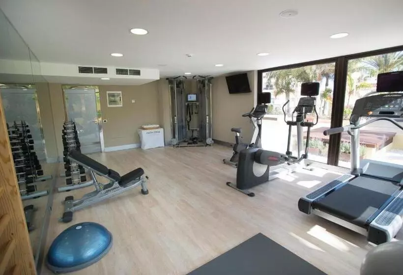 호텔 Catalonia Oro Negro