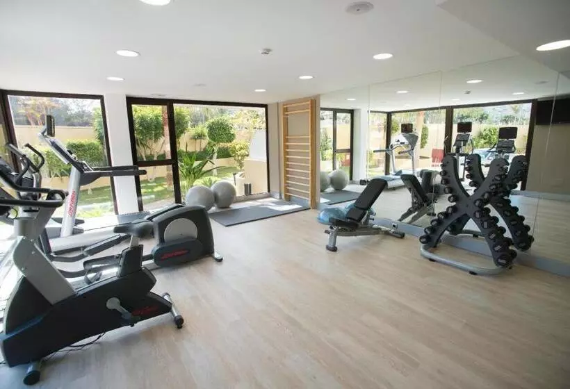 호텔 Catalonia Oro Negro