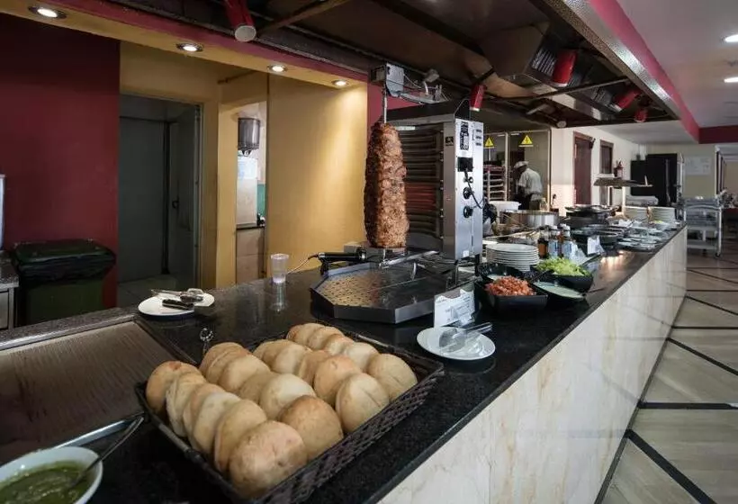 호텔 Catalonia Oro Negro