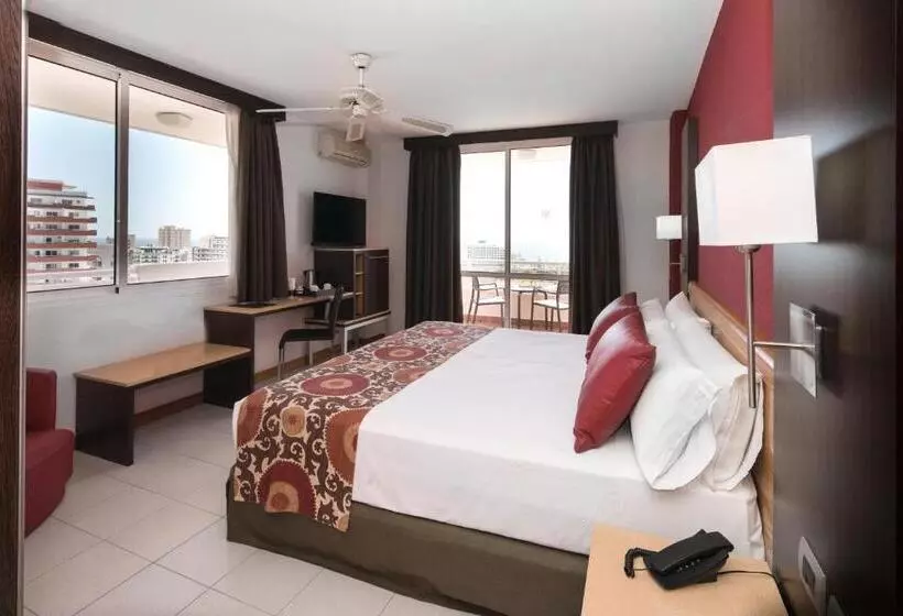 호텔 Catalonia Oro Negro