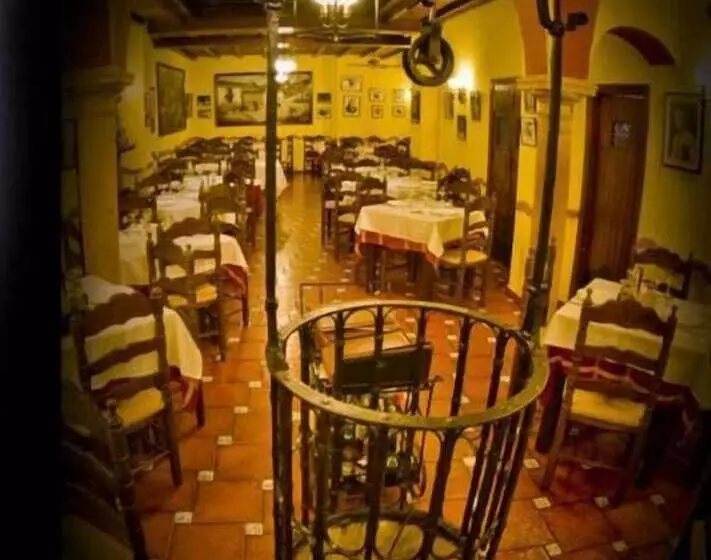 בית מלון כפרי Hermanos Macias