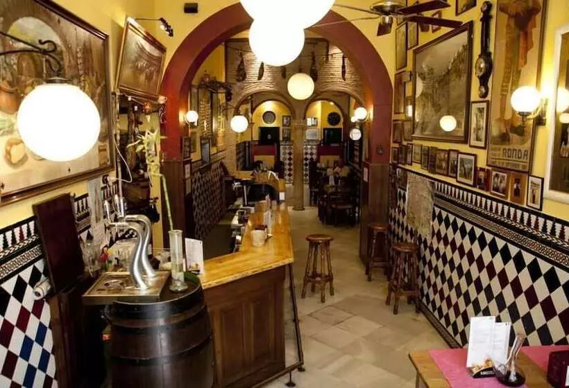 בית מלון כפרי Hermanos Macias