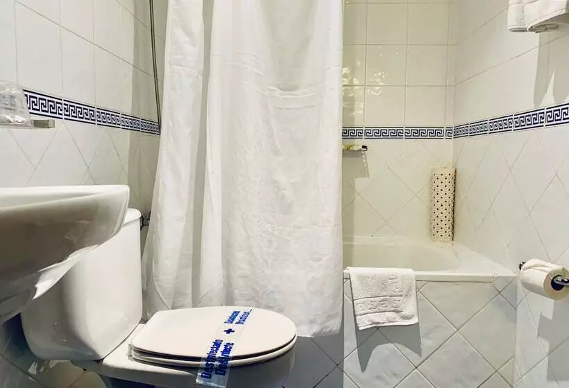 בית מלון כפרי Hermanos Macias