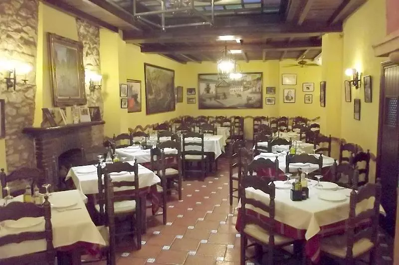 בית מלון כפרי Hermanos Macias