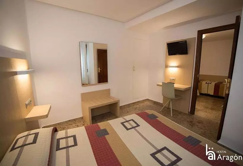 호텔 Hostal Aragón