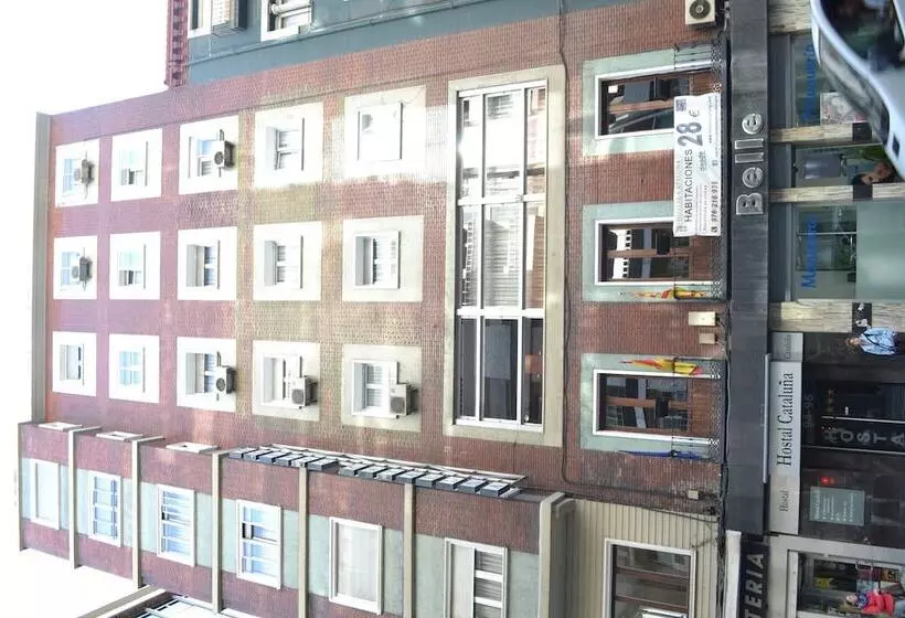 Отель Hostal Cataluña