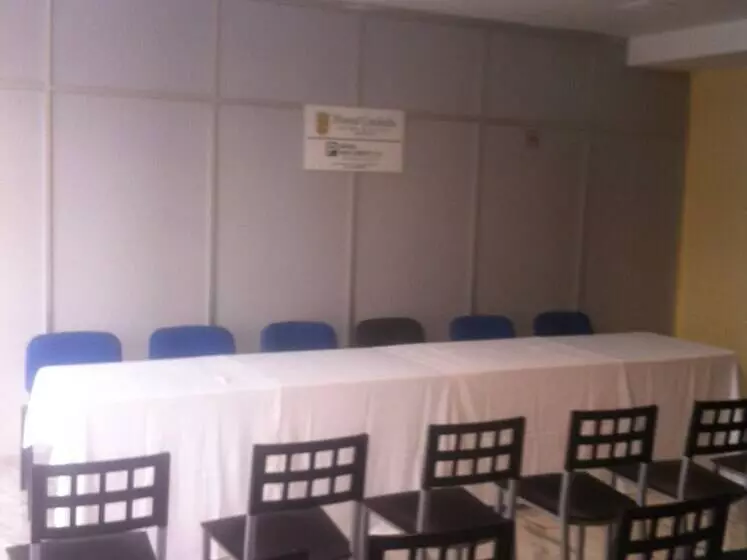 Отель Hostal Cataluña