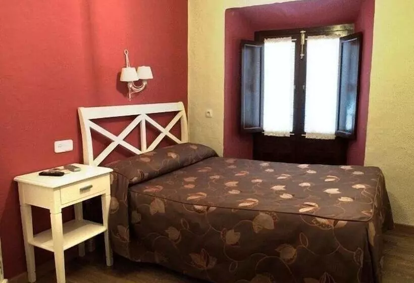 Hotel Hostal El Caballo Blanco