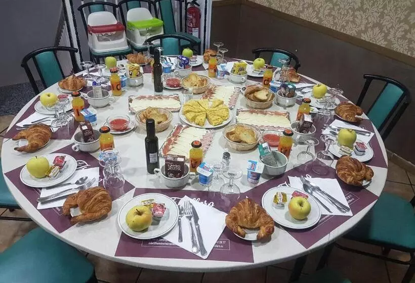 Отель Hostal El Trillero