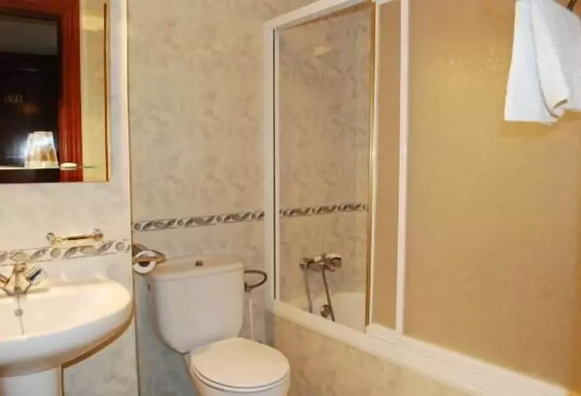 酒店 Hostal Universal