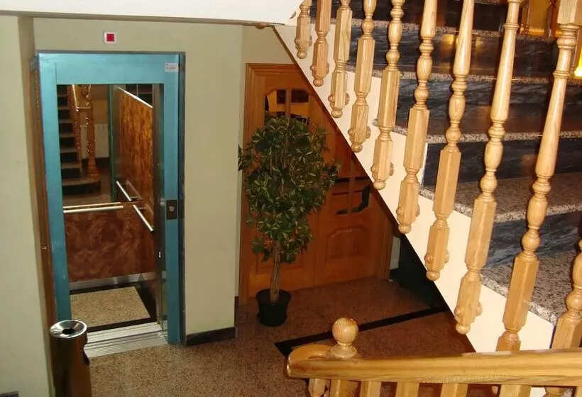 酒店 Hostal Universal