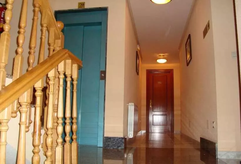 酒店 Hostal Universal