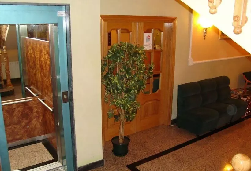 酒店 Hostal Universal