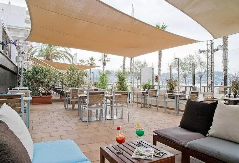 Отель Monterrey Roses By Pierre & Vacances