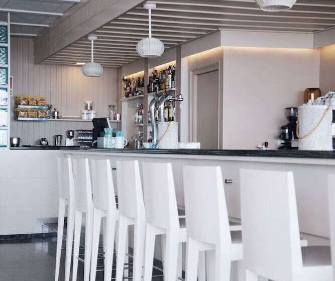 هتل Monterrey Roses By Pierre & Vacances