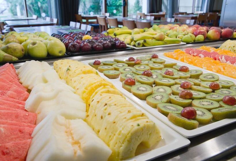 هتل Monterrey Roses By Pierre & Vacances