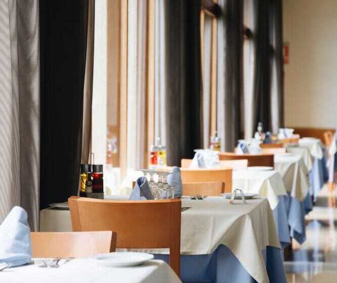 هتل Monterrey Roses By Pierre & Vacances