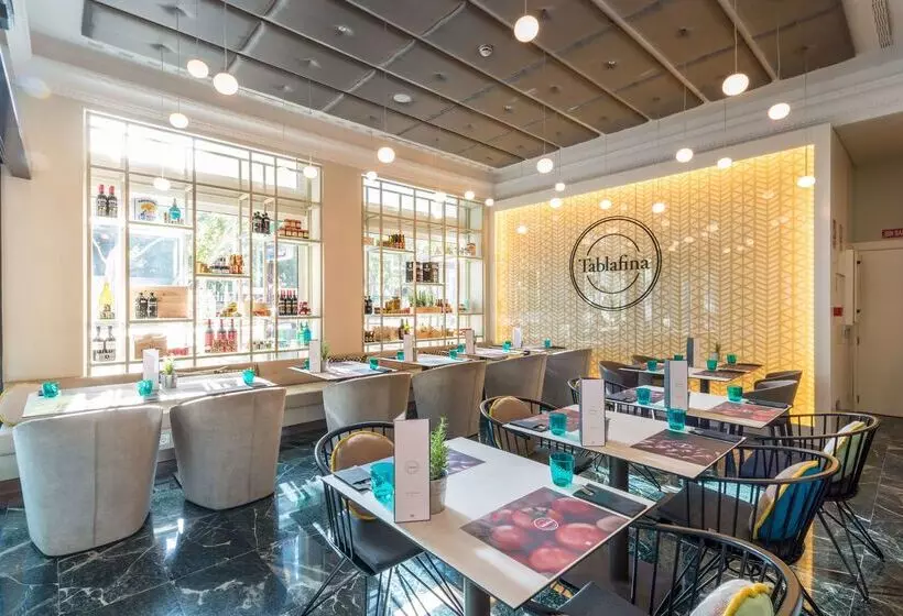 هتل NH Madrid Nacional