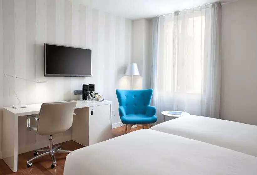 هتل NH Madrid Nacional