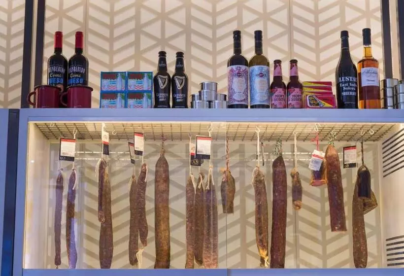 هتل NH Madrid Nacional