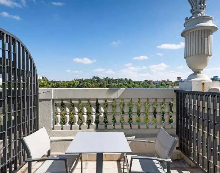 هتل NH Madrid Nacional