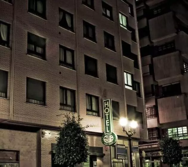 בית מלון כפרי Playa Poniente