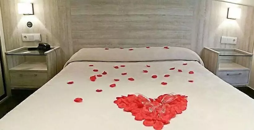 בית מלון כפרי Playa Poniente