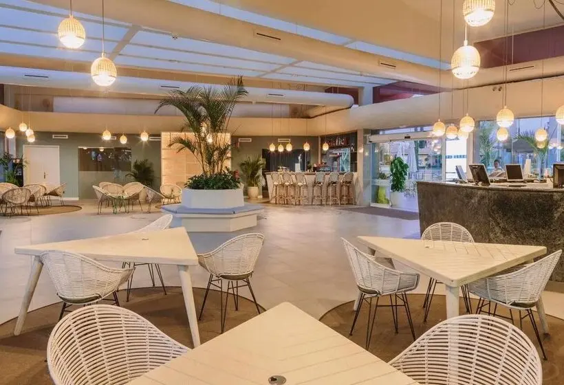 Hotelli Suites & Villas by Dunas