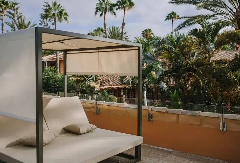 Hotelli Suites & Villas by Dunas