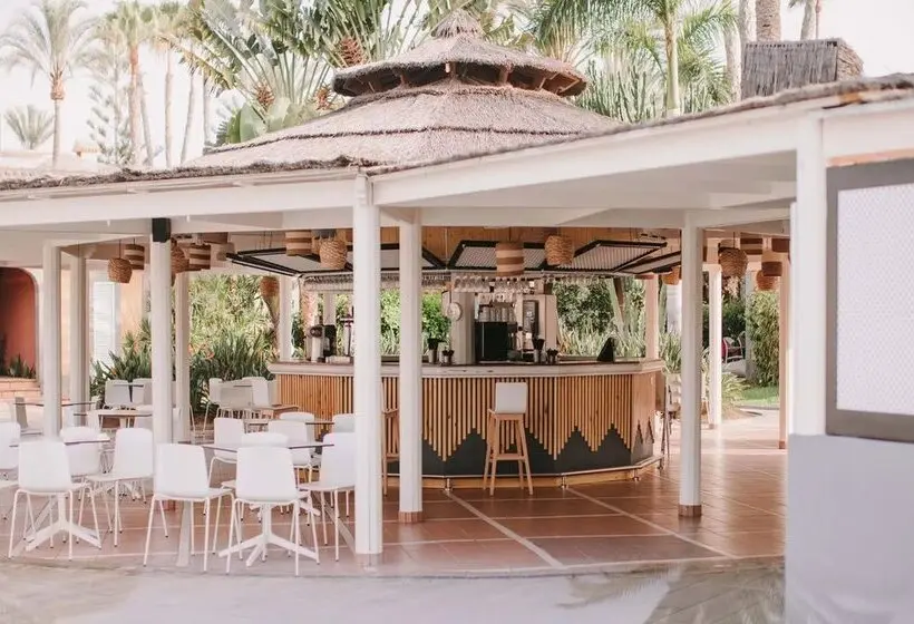 Hotelli Suites & Villas by Dunas