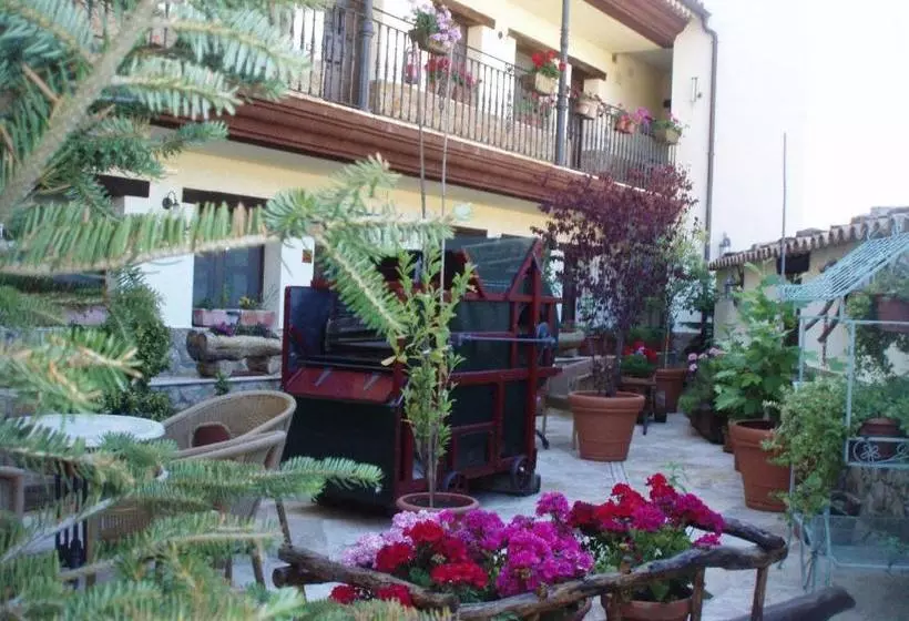 Hostal Restaurante La Muralla