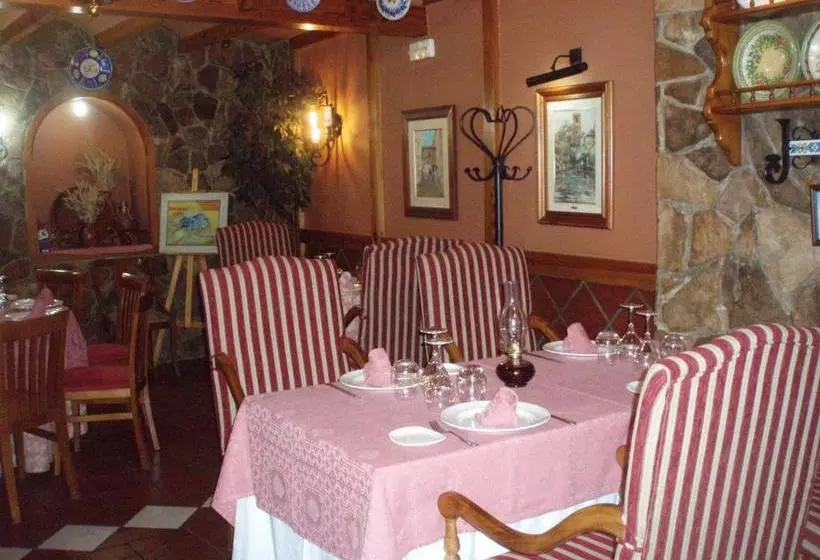 Hostal Restaurante La Muralla