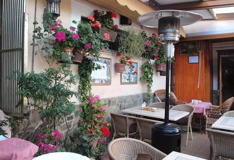 Hostal Restaurante La Muralla