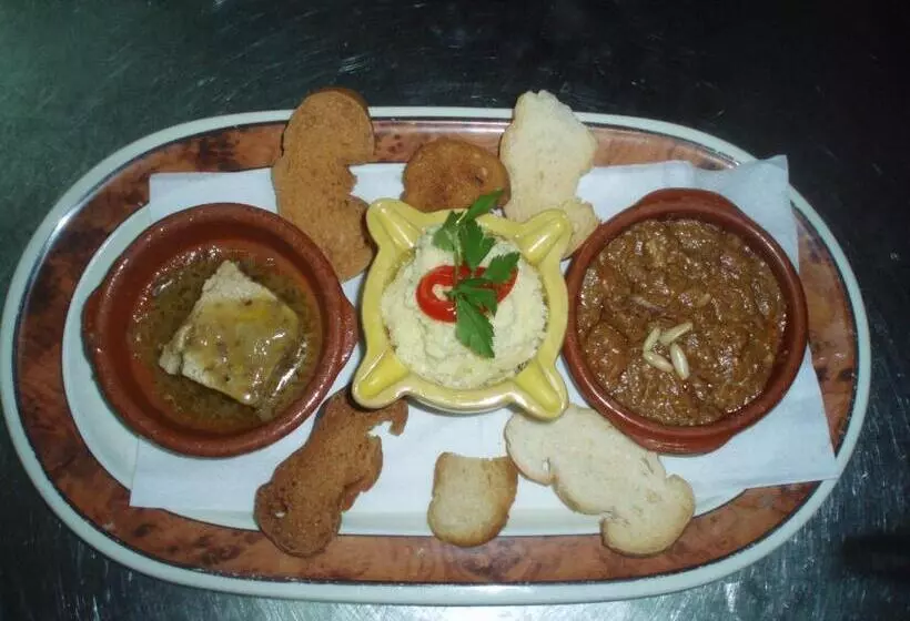 Hostal Restaurante La Muralla