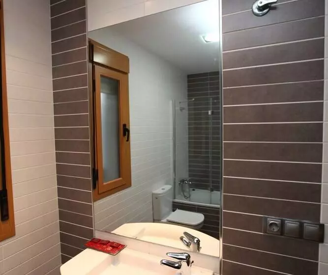 ホテル Anabel Baza